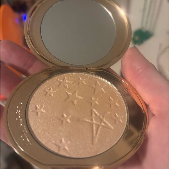 Charlotte Tilbury Gold Highlighter Radiant Glow - Picture 2 of 3